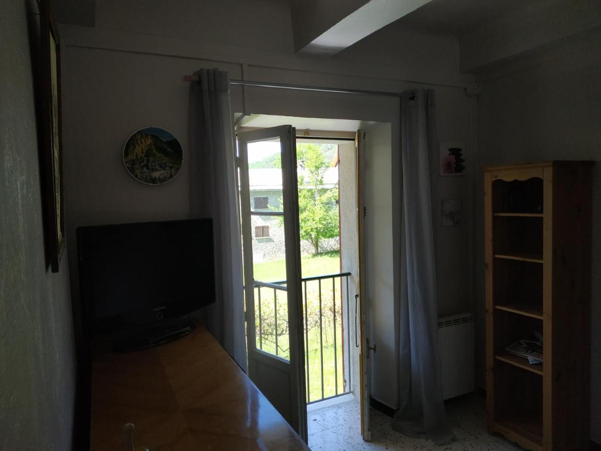 La Para Apartment Peone ภายนอก รูปภาพ